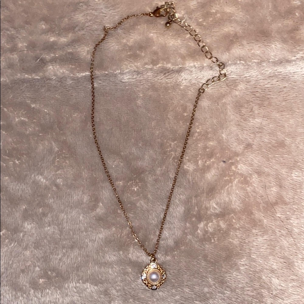 Gold and Pearl Choker